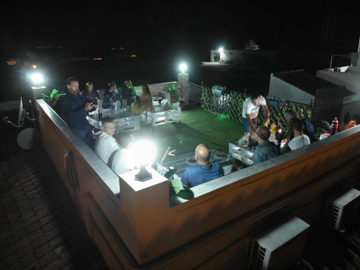 ארקוס דה לה פרונטרה Hostal Malaga מראה חיצוני תמונה