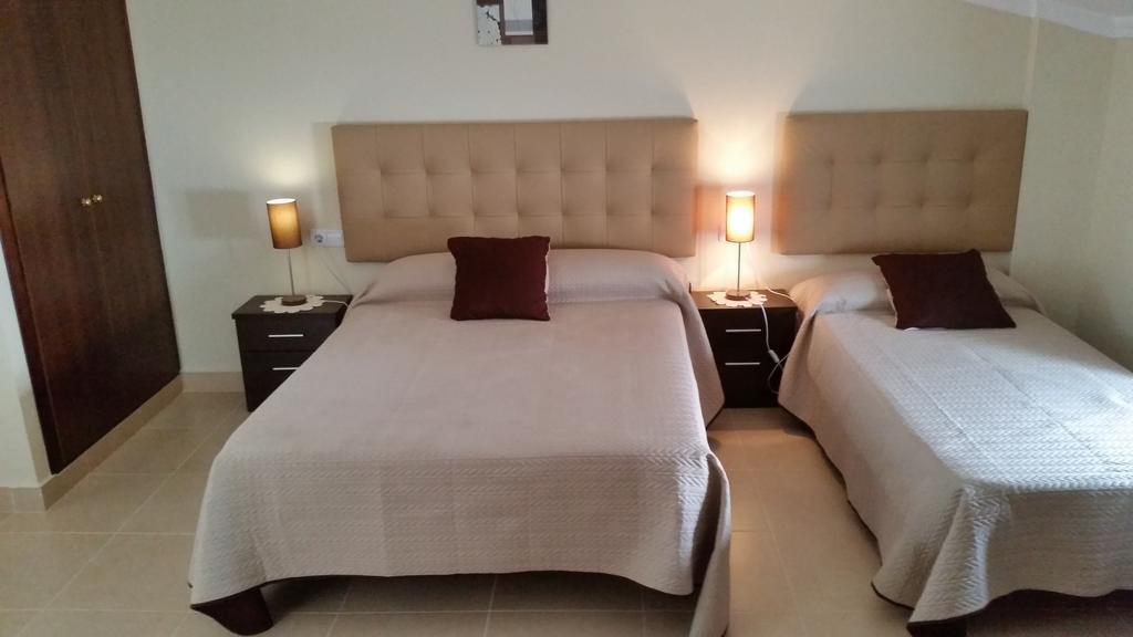 ארקוס דה לה פרונטרה Hostal Malaga מראה חיצוני תמונה