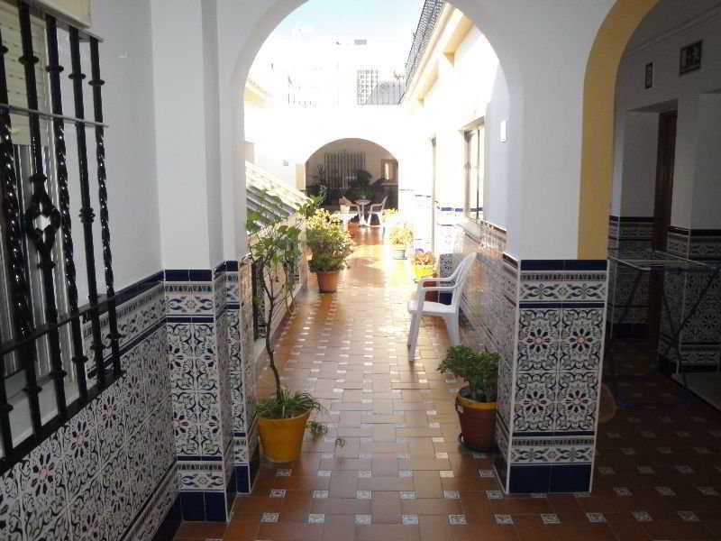 ארקוס דה לה פרונטרה Hostal Malaga מראה חיצוני תמונה