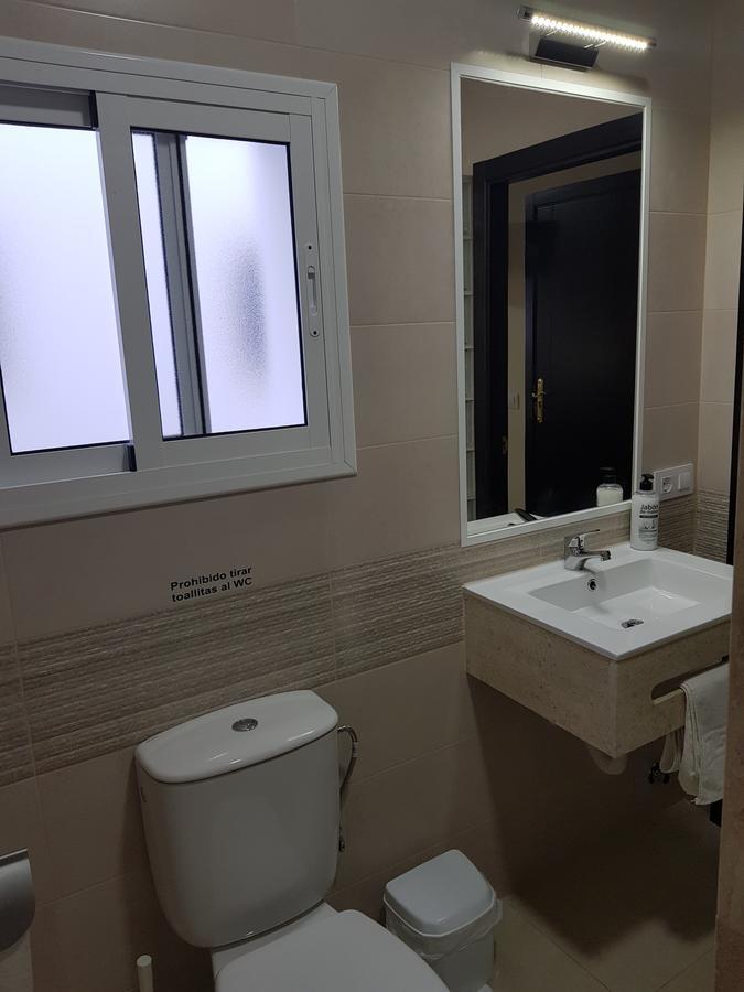 ארקוס דה לה פרונטרה Hostal Malaga מראה חיצוני תמונה