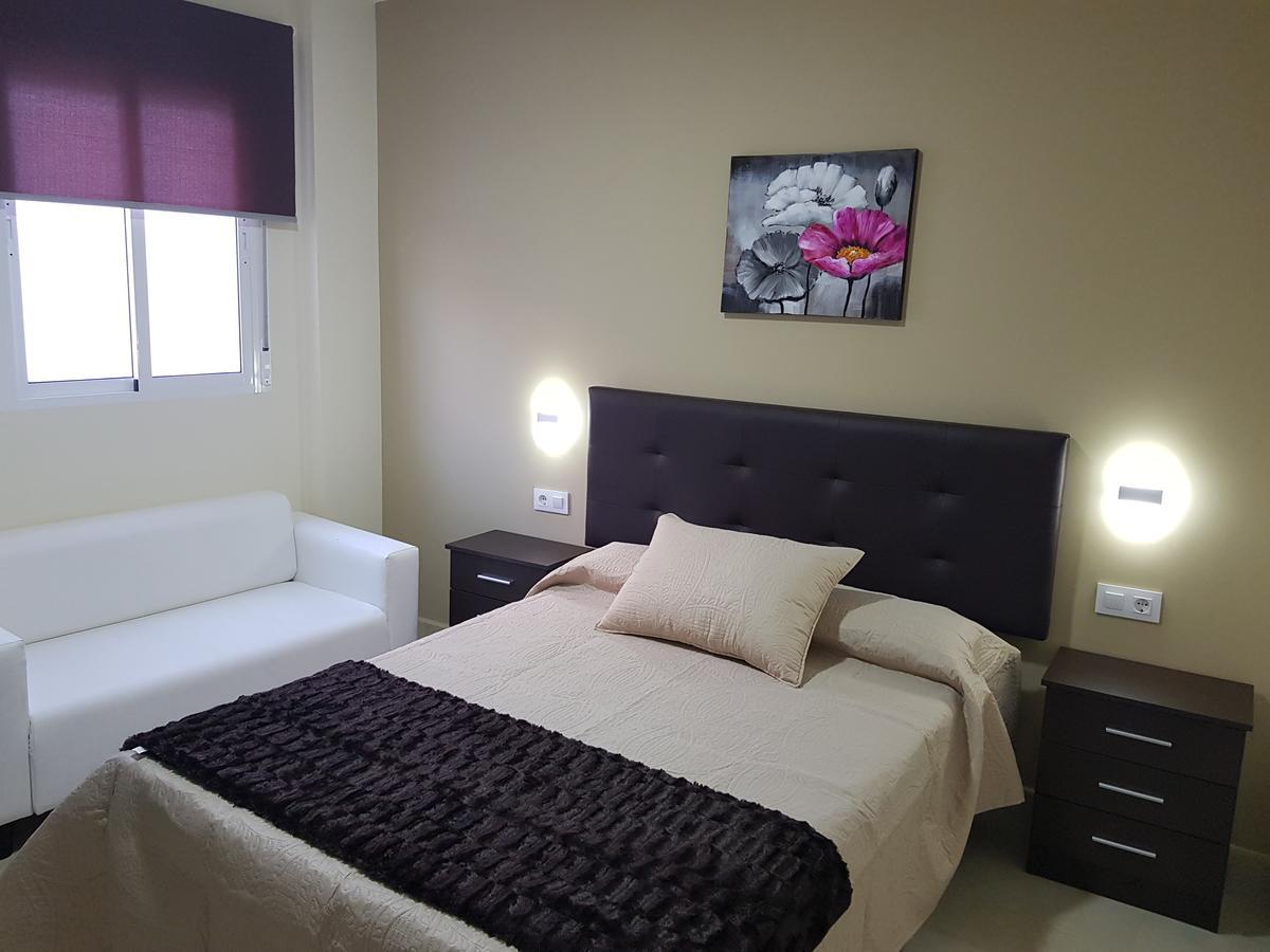 ארקוס דה לה פרונטרה Hostal Malaga מראה חיצוני תמונה