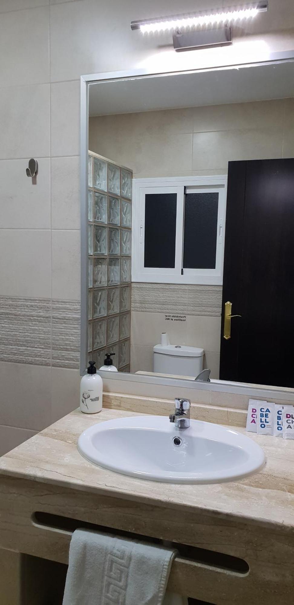 ארקוס דה לה פרונטרה Hostal Malaga מראה חיצוני תמונה