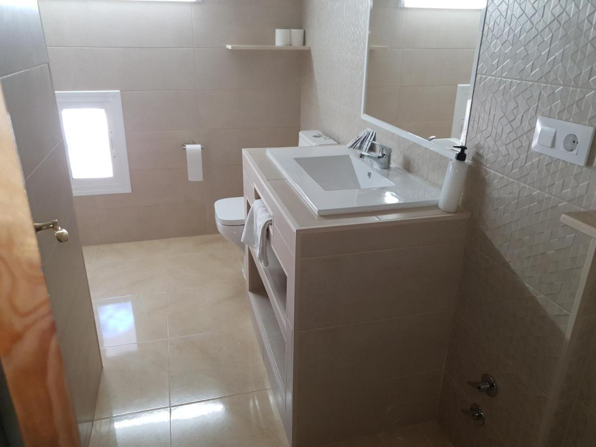ארקוס דה לה פרונטרה Hostal Malaga מראה חיצוני תמונה