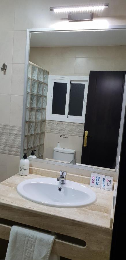ארקוס דה לה פרונטרה Hostal Malaga מראה חיצוני תמונה